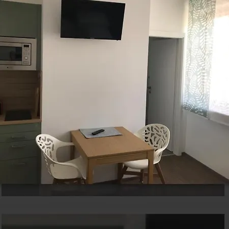 Apartamento Schindler Münchendorf Exterior foto